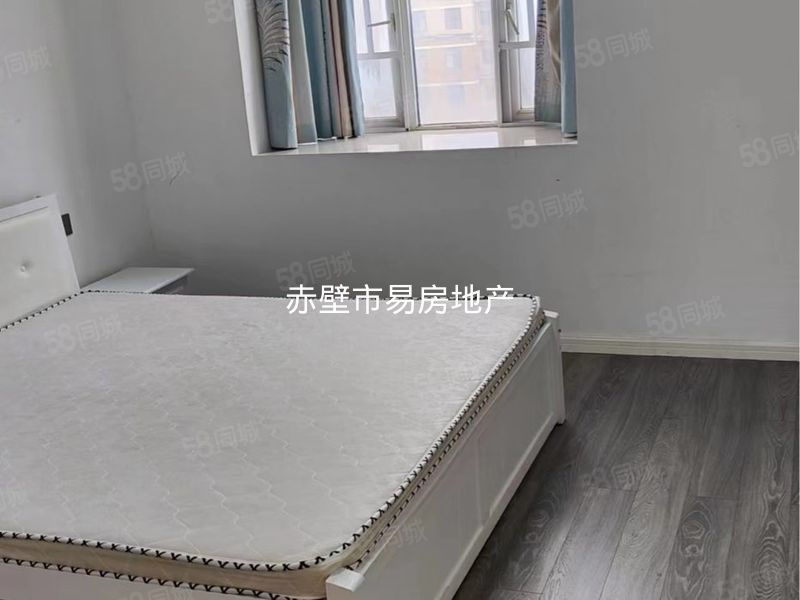 人民医院附近·福星花园·电梯房中层·三室两厅·出租1700/月