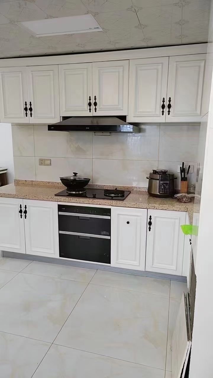 东洲大厦3室2厅交通便利南北通透精装可拎包入住46万