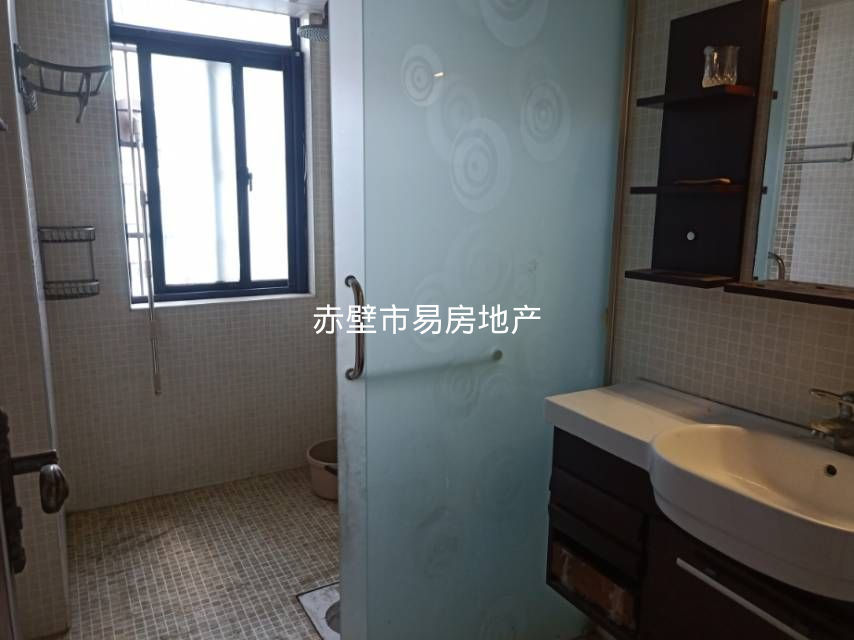 博园·三房两厅135平方·南北通透·拎包入住/1600月