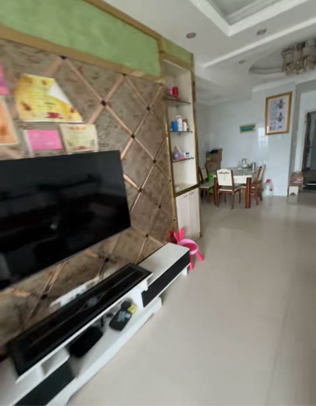 众城国际·三房两厅·户型方正·全新装修·拎包入住报价：39万