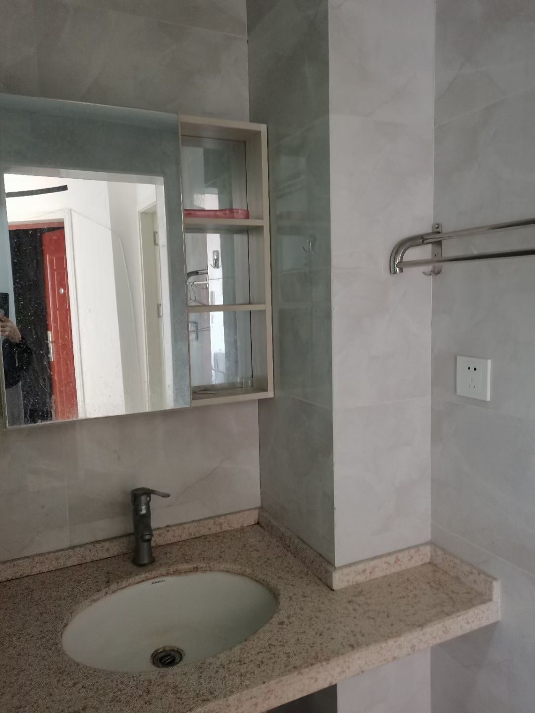 银河花园城·温馨两室两厅·房屋出租1200/月