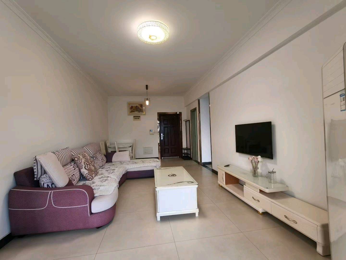 赤壁印象五号公馆·两室两厅·周边配套齐全·好楼层·售价：36.5万