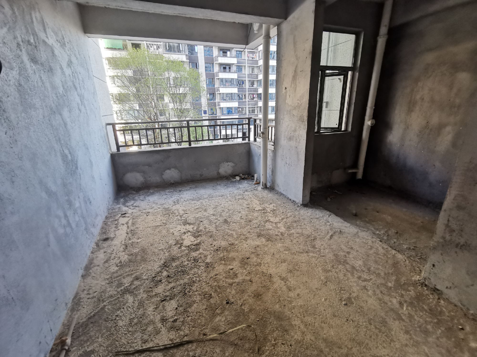 鵬成清華府·小高層·108平米三居室·急售48萬一口價