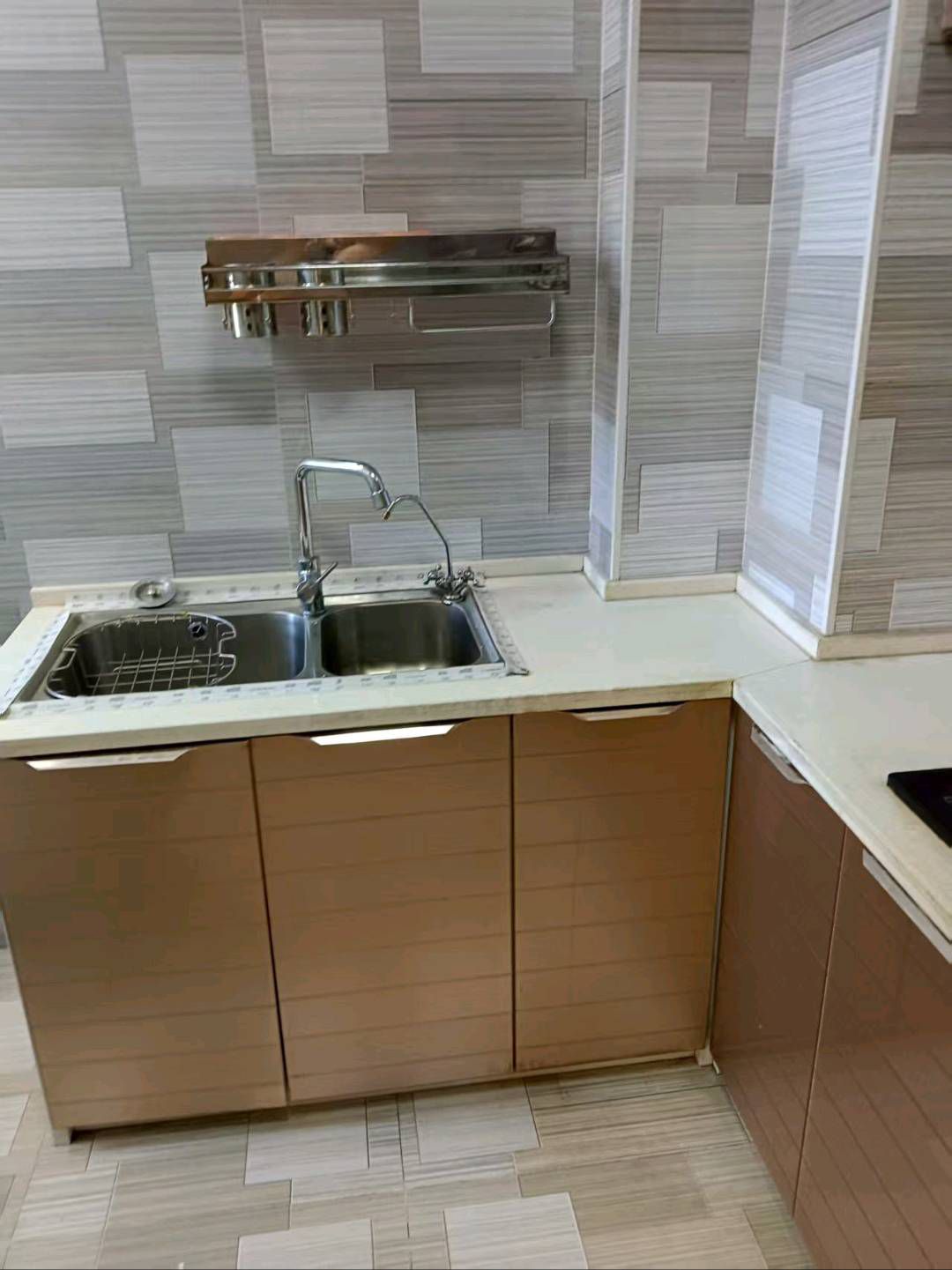 博园澜郡·精装修三居室·出租1700/月