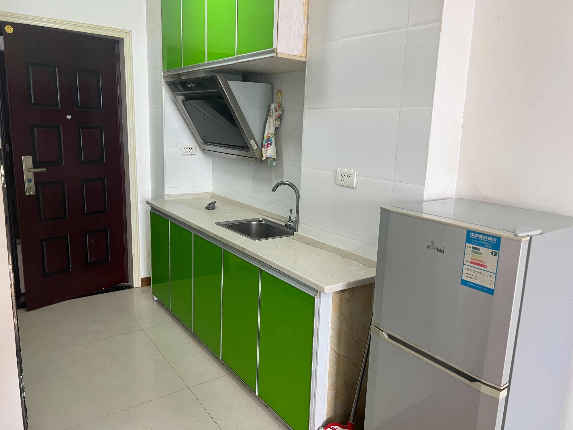 永邦欧州城·大一室朝南公寓·出租1000/月·钥匙看房