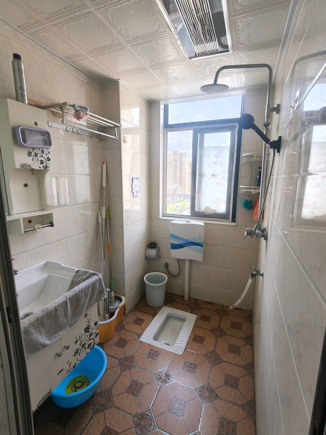 长城花园·精装修温馨公寓·一室一厅·租1200/月