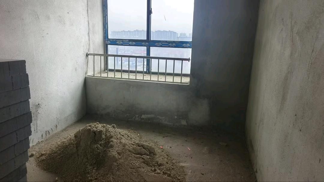 山水丽苑·123平好楼层·三室两厅·现买现装修35.8万