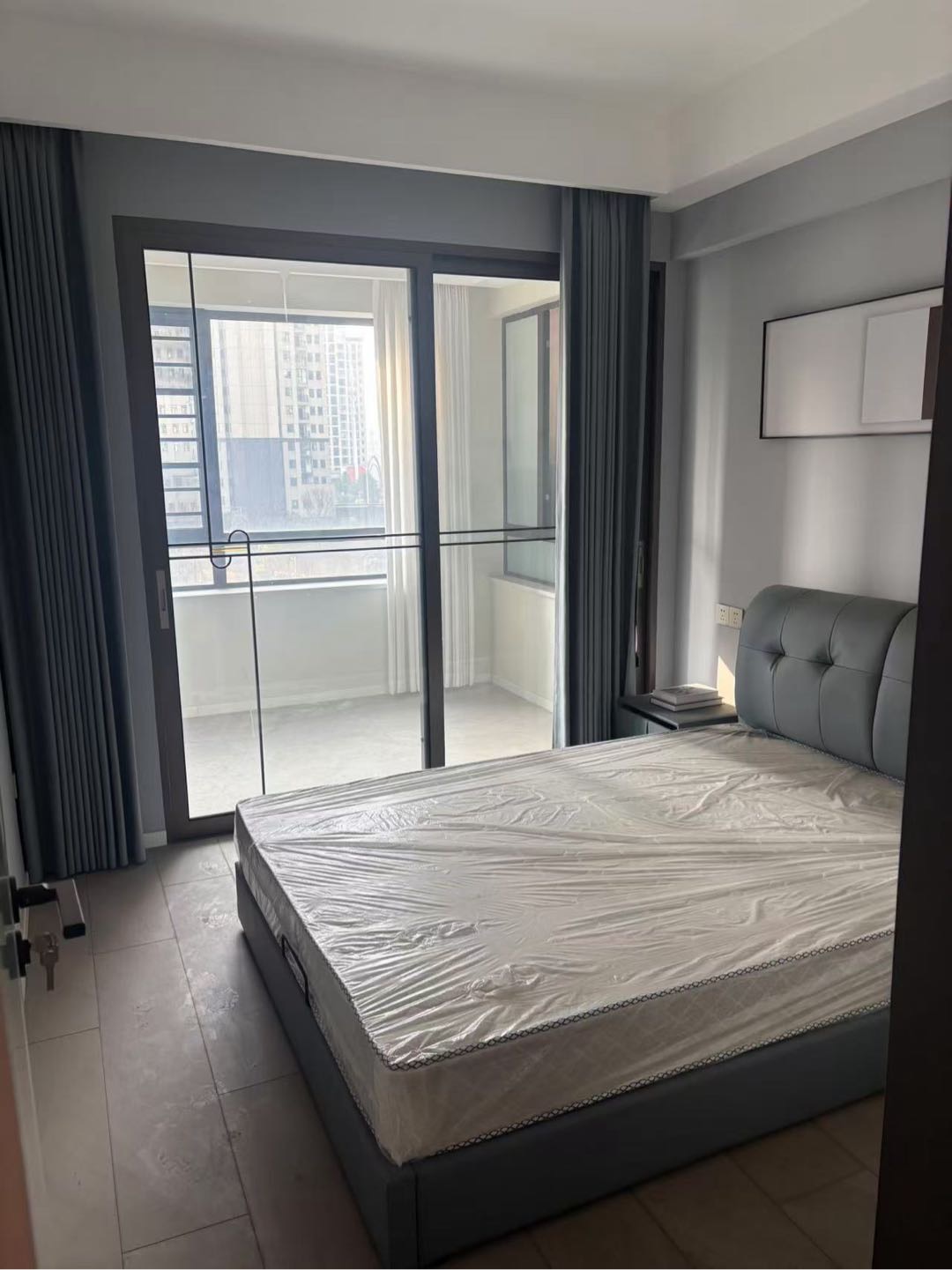 鸣柯里·三房两厅·拎包入住·周边商业齐全/1800月