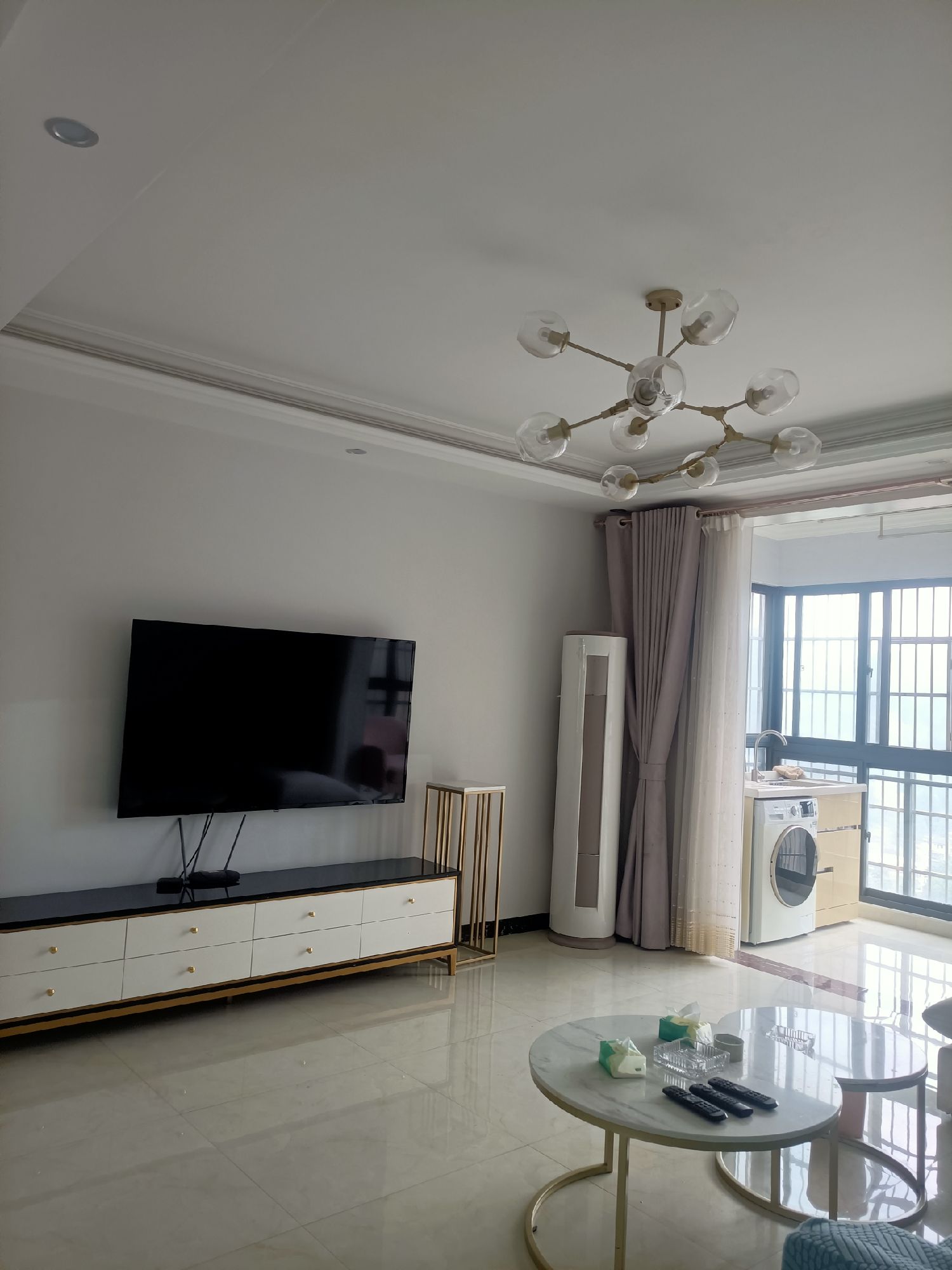 景峰尚城·精装修3室2厅2卫·可以拎包入住1800/月