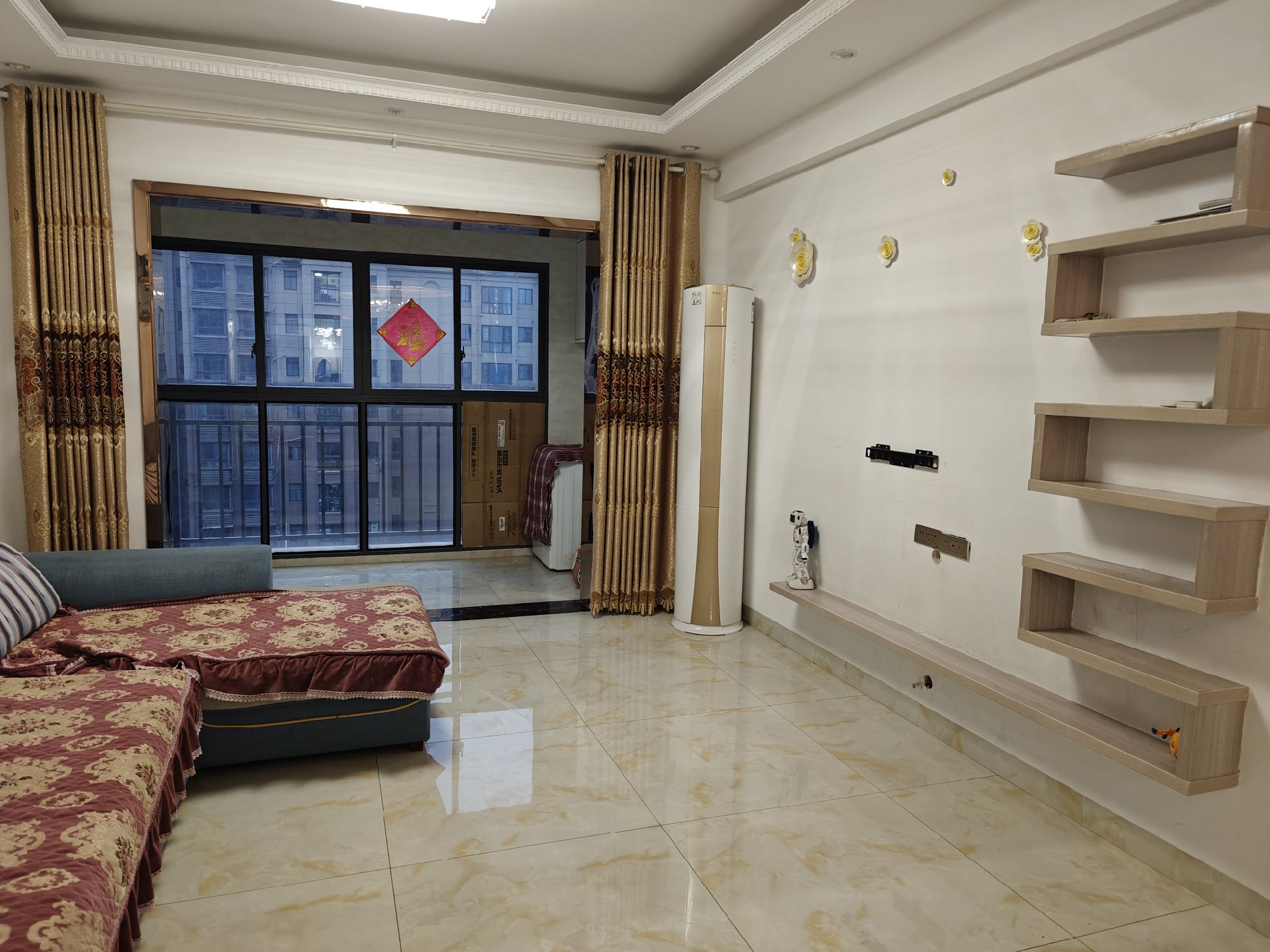 赤壁印象三号公馆·两室两厅·89平方·精装·现在急售35.5万