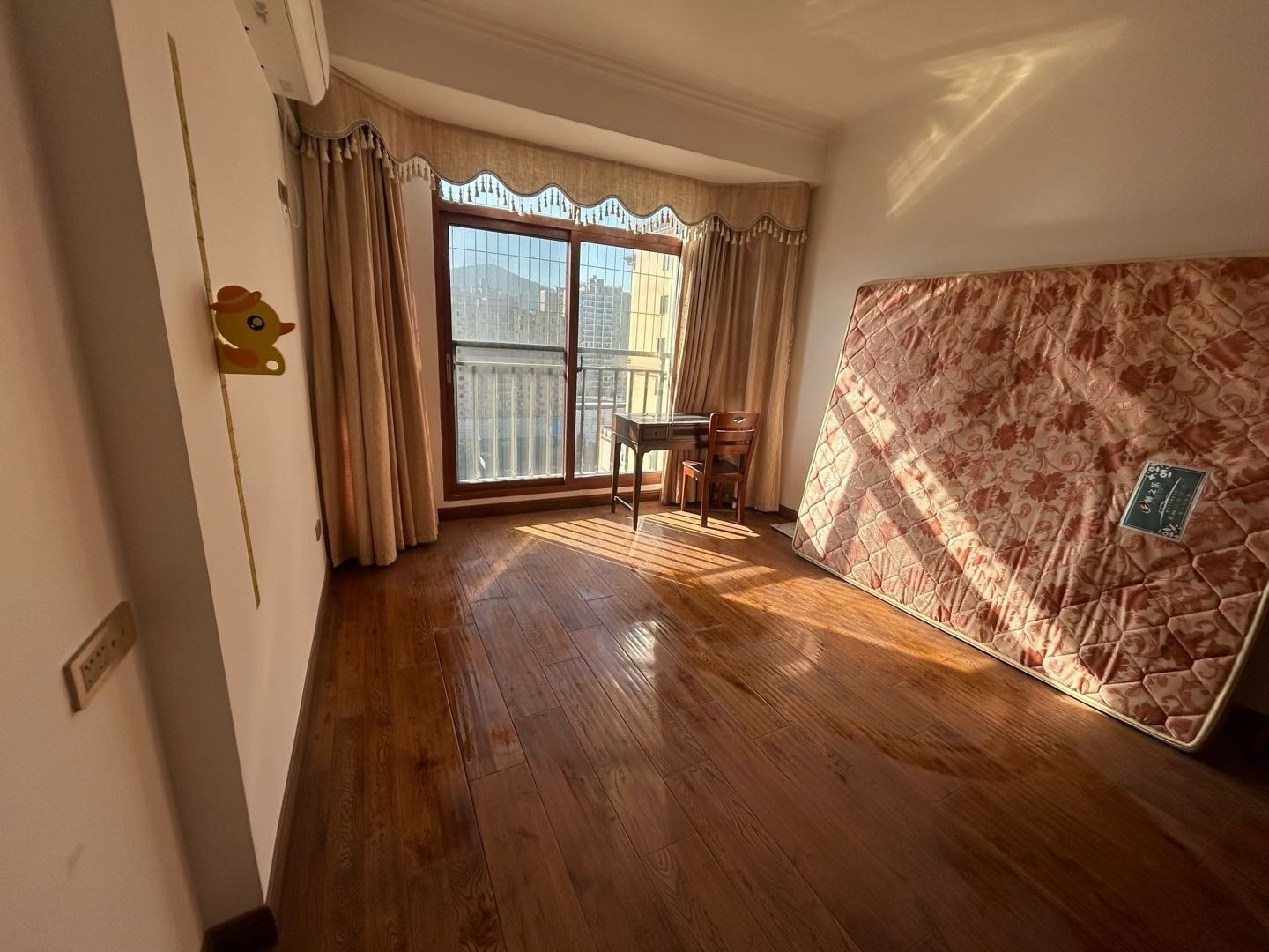 急售砂子岭公园·富源地·精装单价3500/平