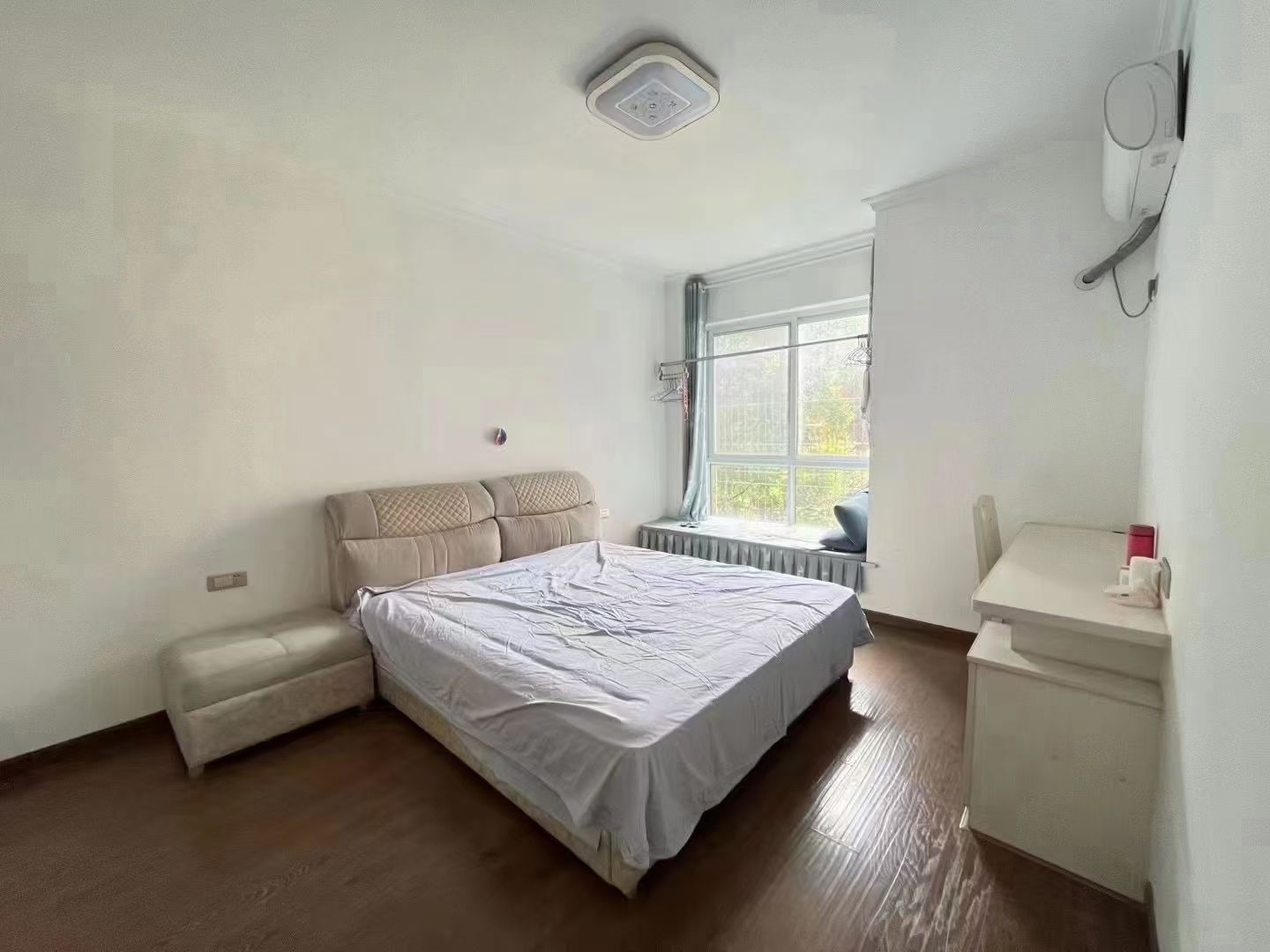 丰业盛世·精装修·三室两厅两卫·家电齐全·拎包入住1800/月