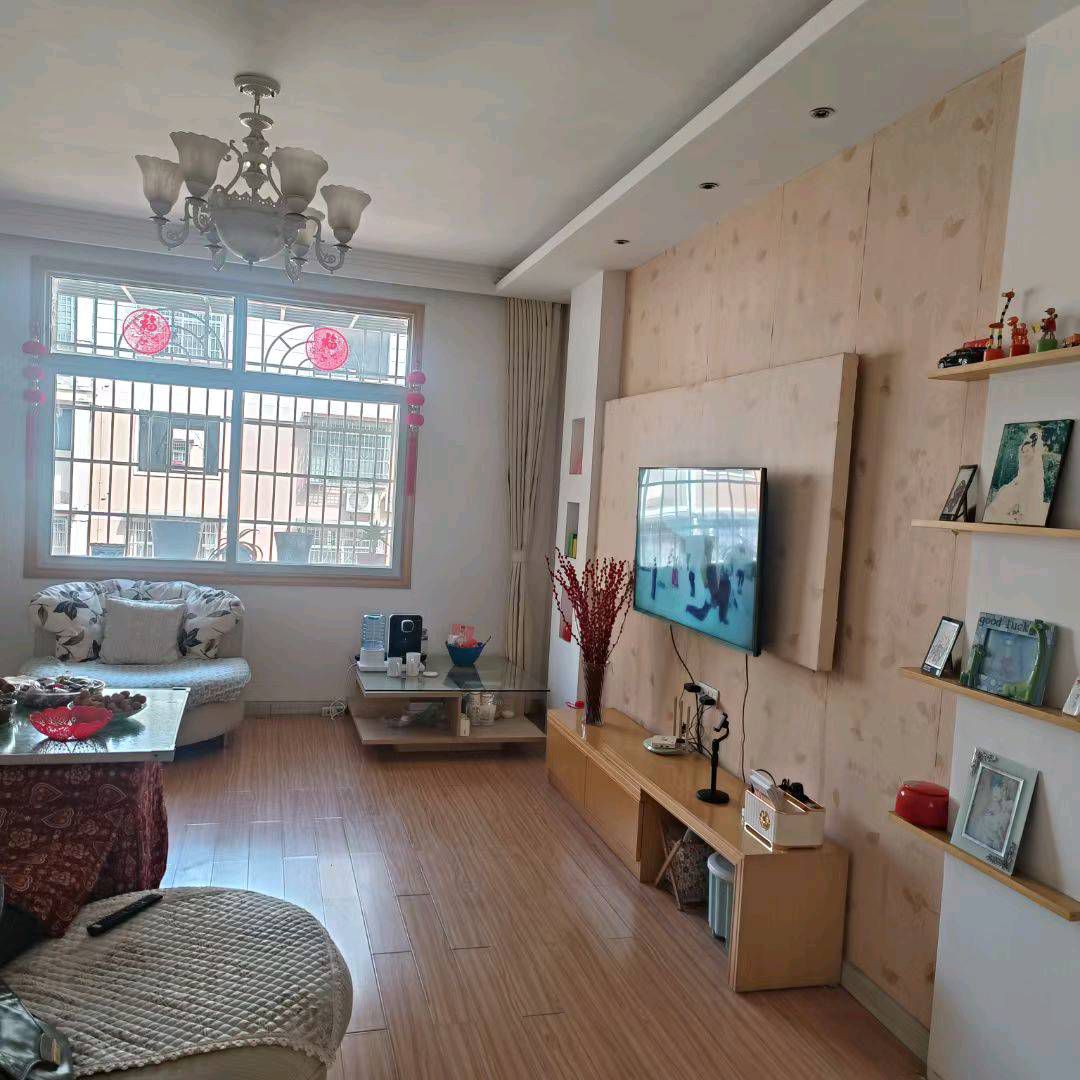 高铁片区·三室两厅·120平方报价40万