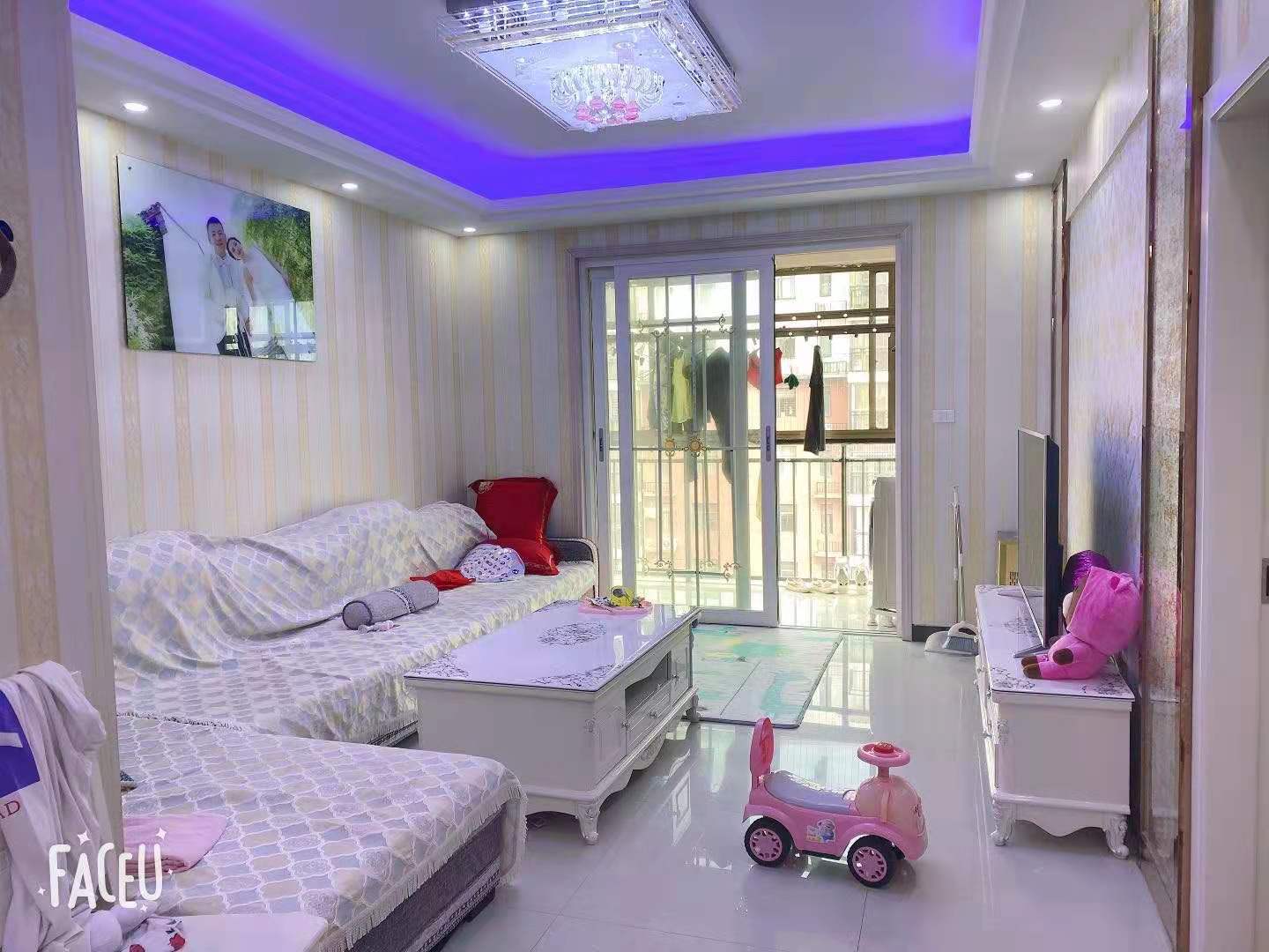 众城国际2+1户型·精装修出租1300/月