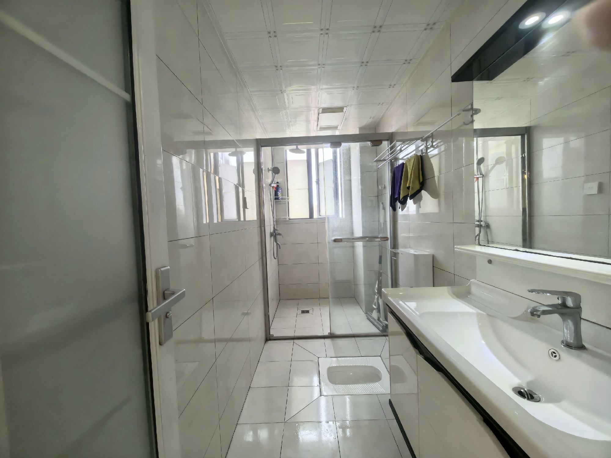 公园澜岸小镇·精装修·三室两厅·诚意出租1800/月