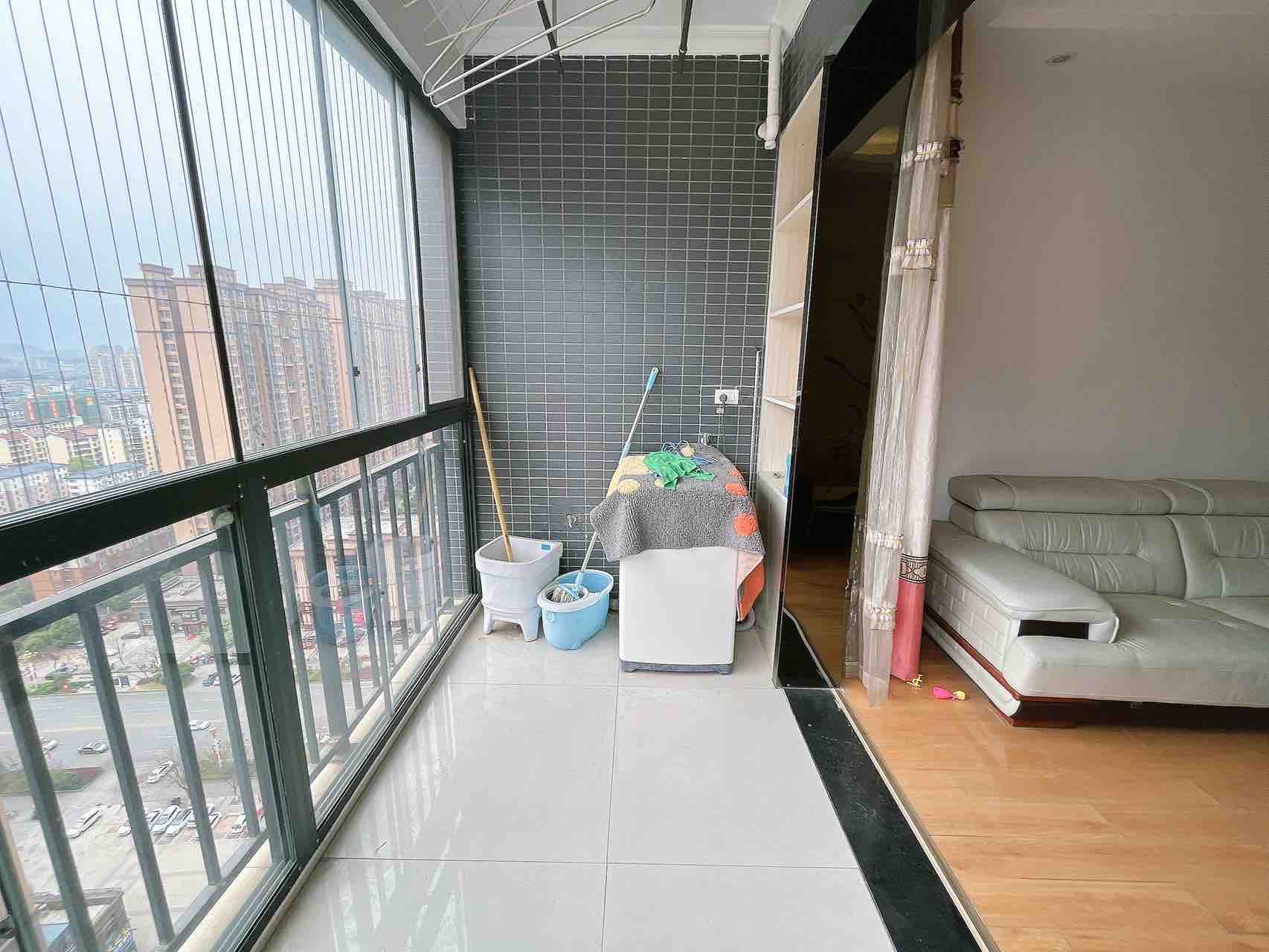 雍景新城·一室一厅65平方·拎包入住售：36.8W