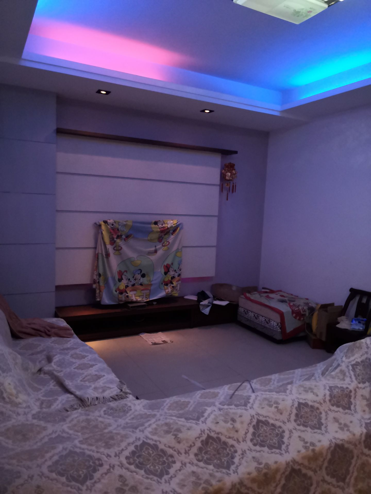 北站陈家湾·中层4室2厅2卫·家私家电齐全·可拎包入住1000/月