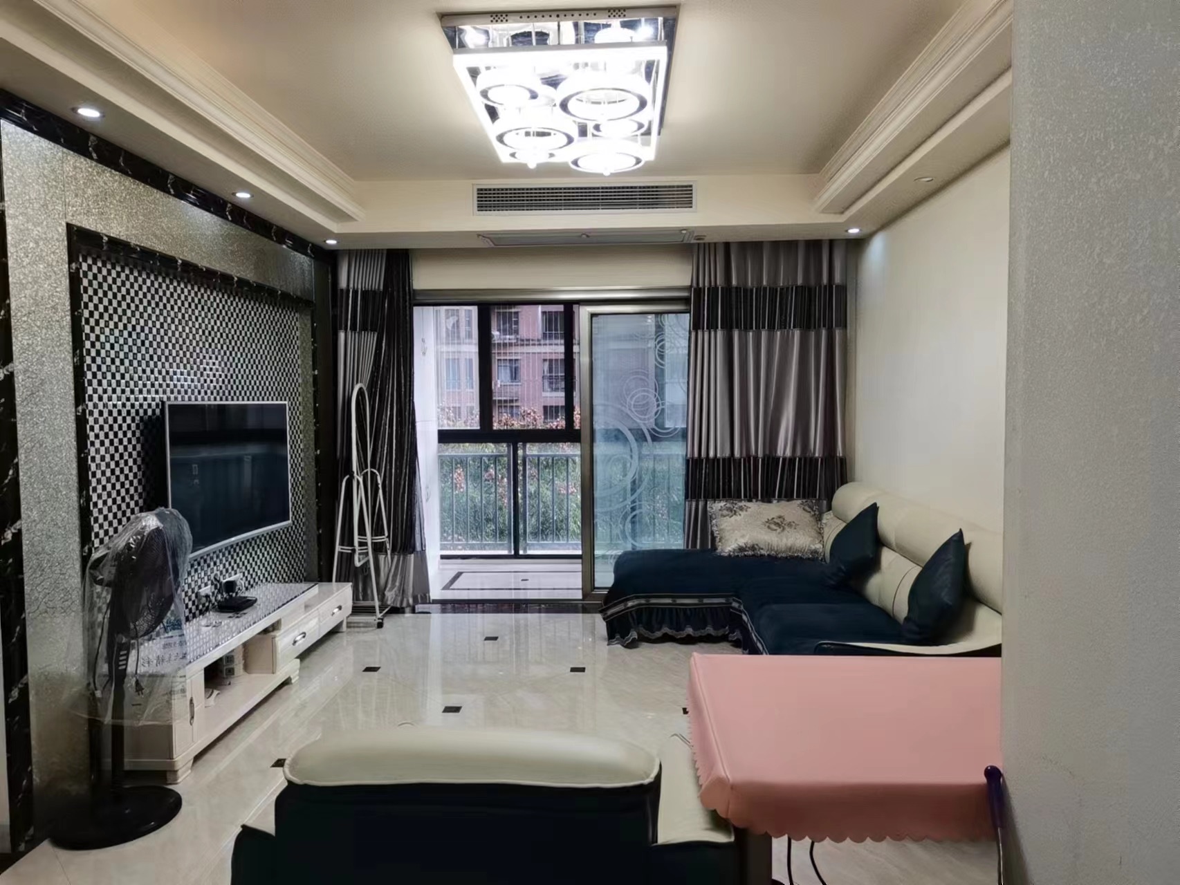 塞纳河畔·2室·次新小区·拎包入住/1200月