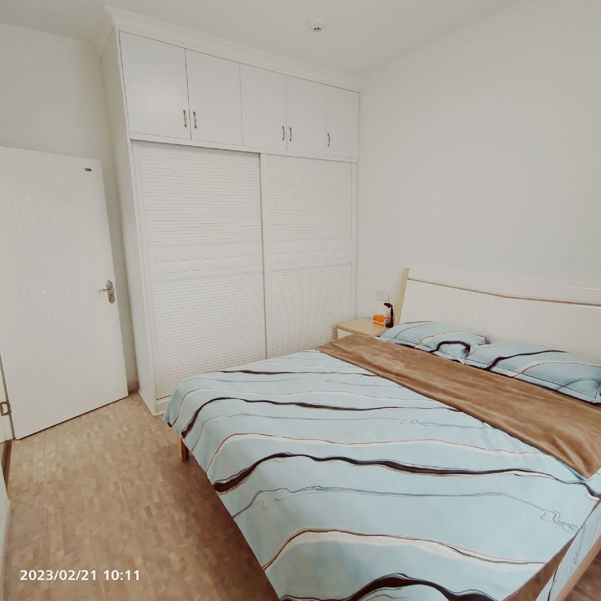 沁园小区·一室一厅·精装修只需拎包入住1200/月