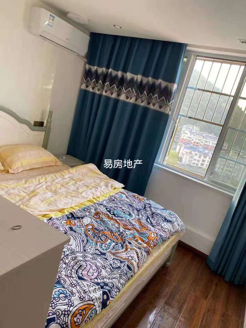 东洲大厦单身公寓出租1000/月