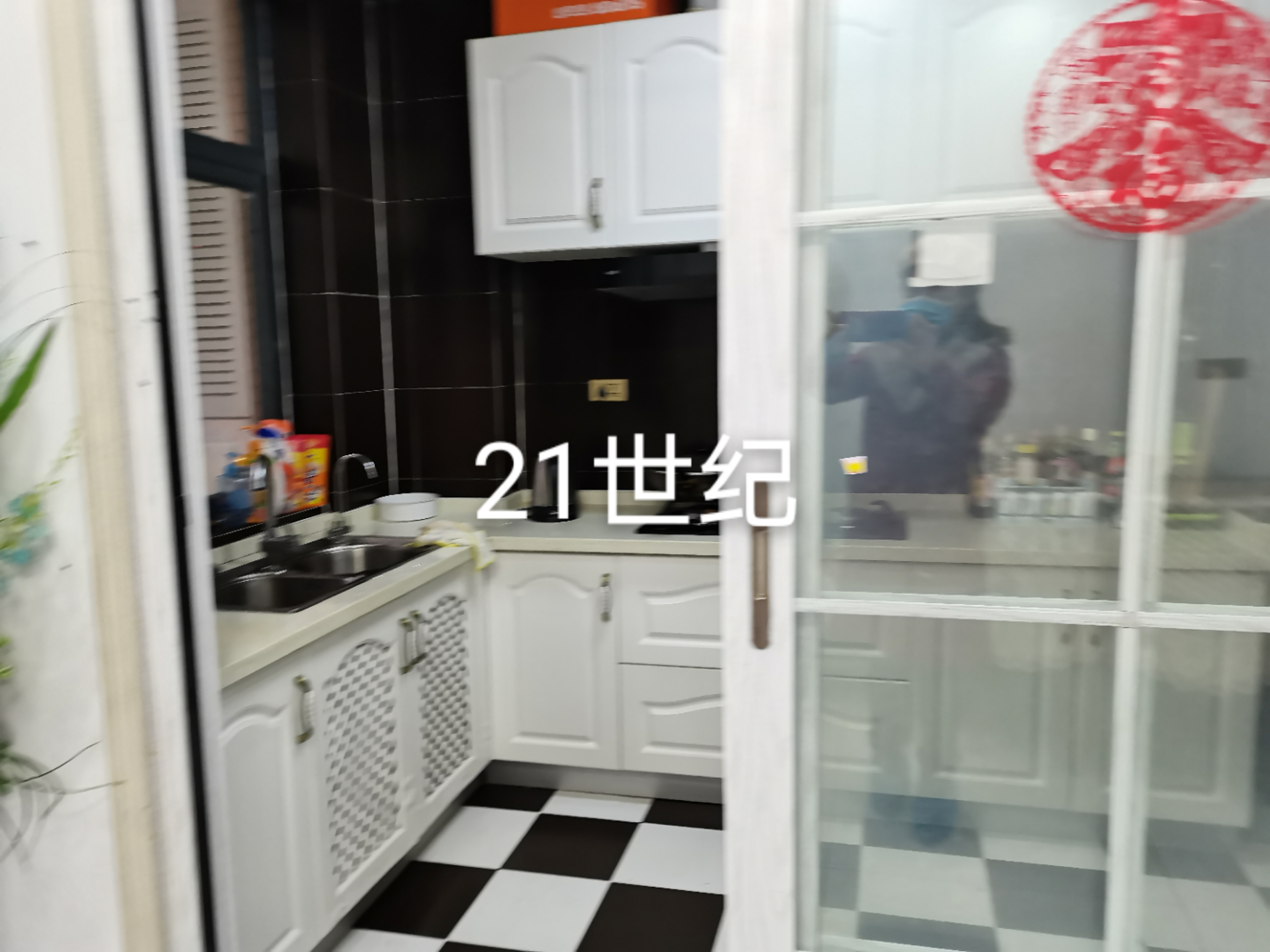 眾城國際好房，滿屋品牌家電家私！實物比圖片更漂亮！135平，精裝修三房兩廳兩衛(wèi)帶大陽臺，報價67萬！
