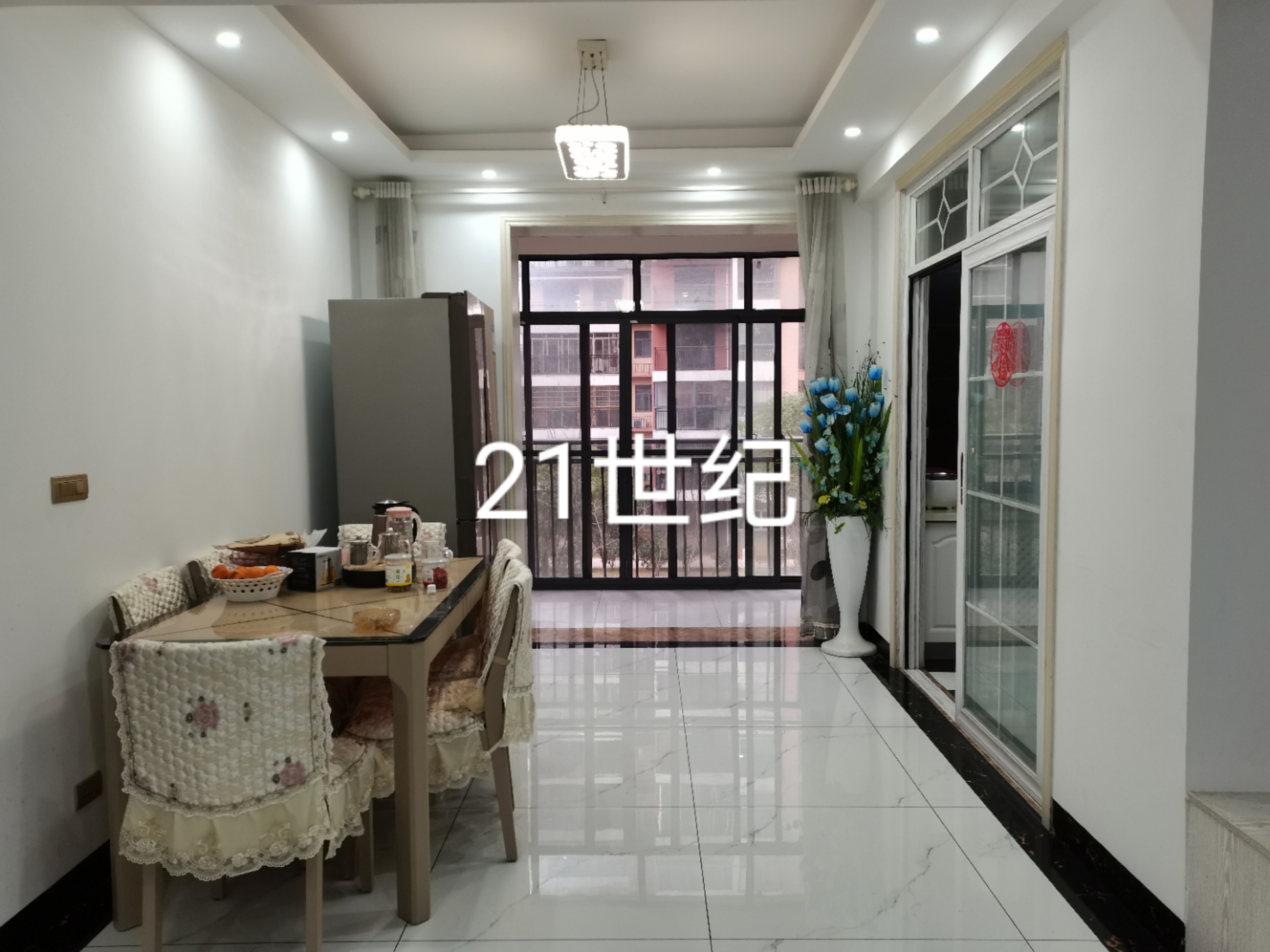 眾城國際好房，滿屋品牌家電家私！實物比圖片更漂亮！135平，精裝修三房兩廳兩衛(wèi)帶大陽臺，報價67萬！