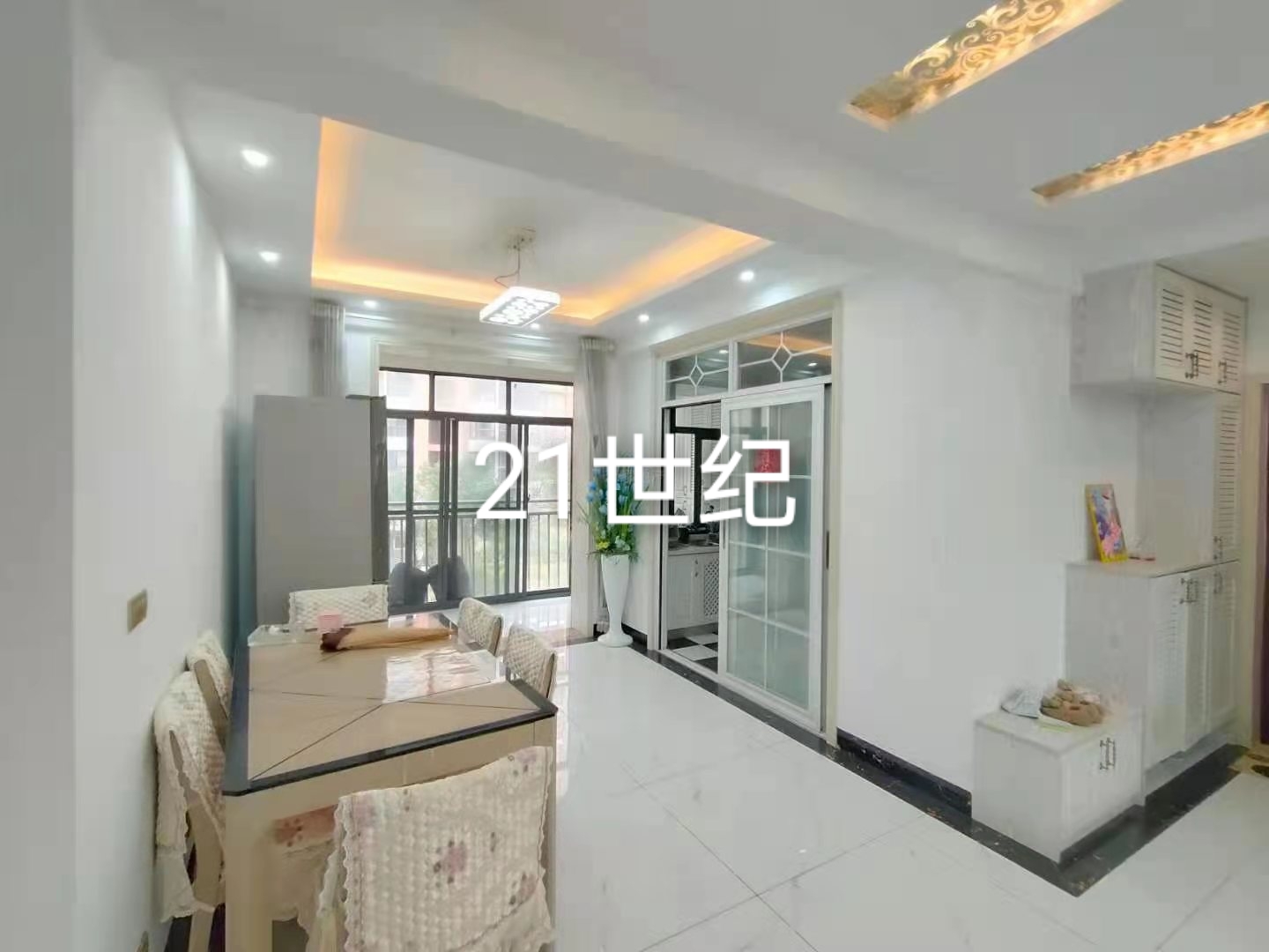 眾城國際好房，滿屋品牌家電家私！實物比圖片更漂亮！135平，精裝修三房兩廳兩衛(wèi)帶大陽臺，報價67萬！