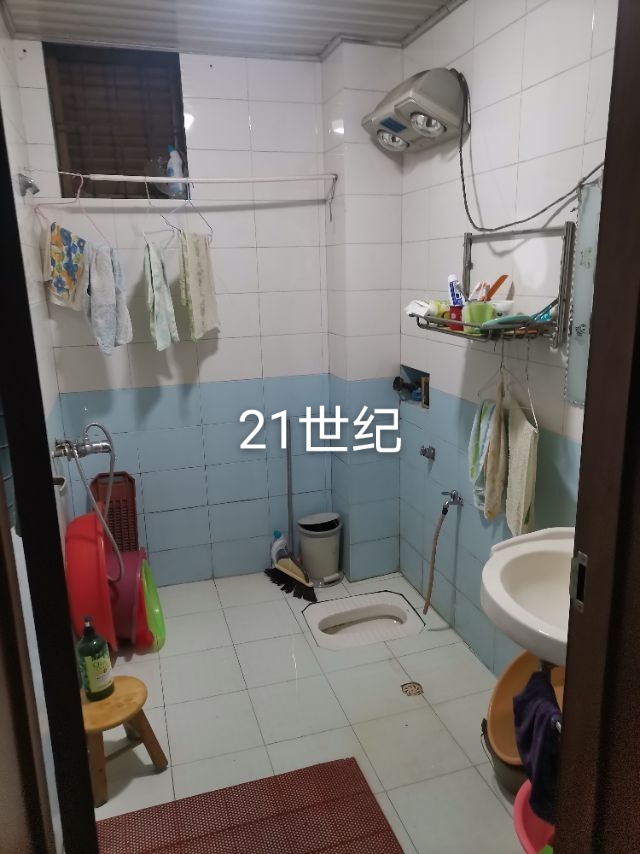 營里 房好樓層110.3平米三室兩廳證在手看房方便報價41萬