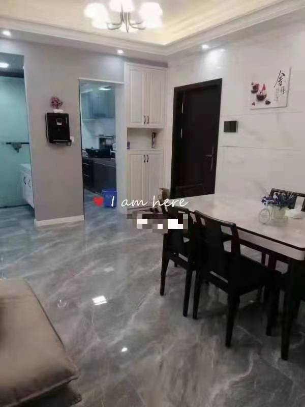 东洲片电梯房，好楼层，96个平方，全新装修。户型好。报价63万，证满两年。