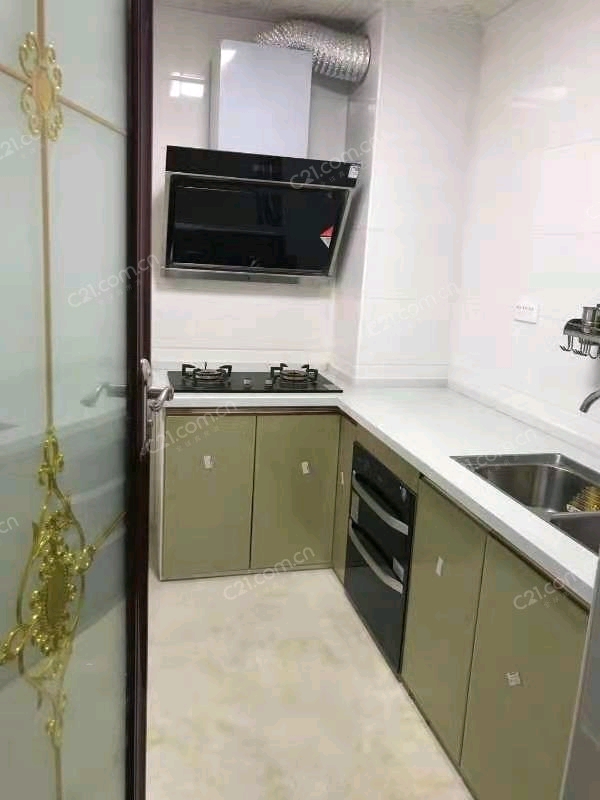 急售！新街口众诚国际电梯房好楼层，3房2厅1卫，95平米，过户费低，报价52万