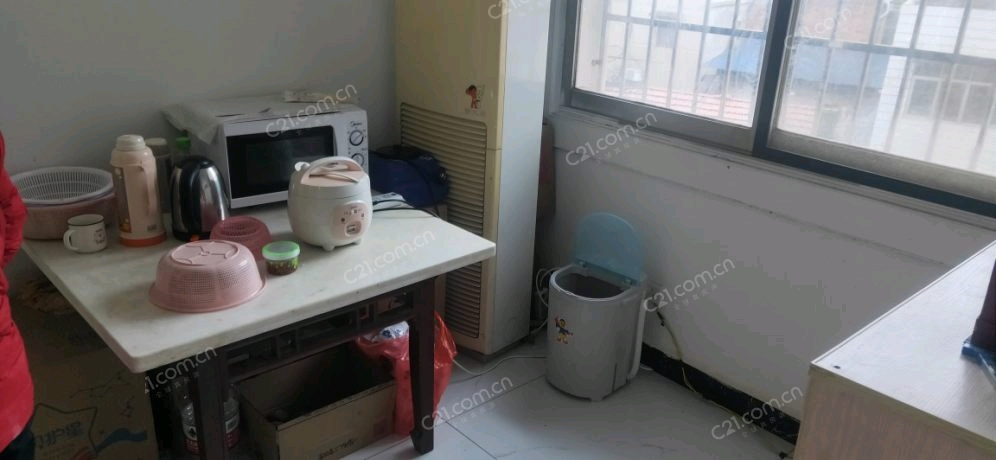 一小一中 房金三銀四好樓層130平米三室兩廳兩衛(wèi)報(bào)價(jià)43萬(wàn)