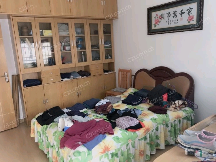 木田 房，中間好樓臺，153平3室2廳2衛(wèi)，帶大陽臺現(xiàn)55萬