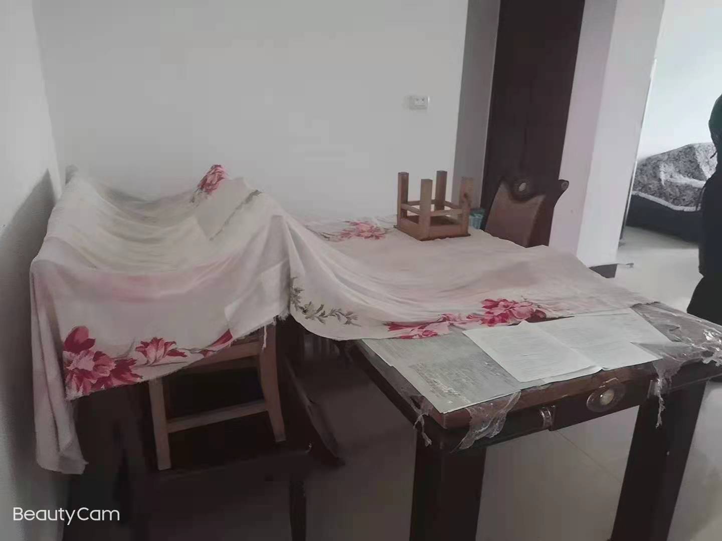 五小 房城北花園 樓層，小三房，98平，證滿兩年，看房方便，售44萬(wàn)