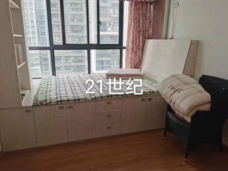 高铁片外国语附近雍景新城中间楼，房产证面积116，三室两厅两卫，报价73万