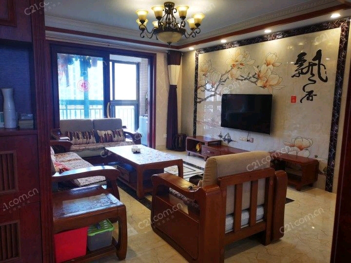 萬泰華府，好樓層，125平豪裝，證件滿兩年，業(yè)主外地置業(yè)降價急售，一口價76萬！