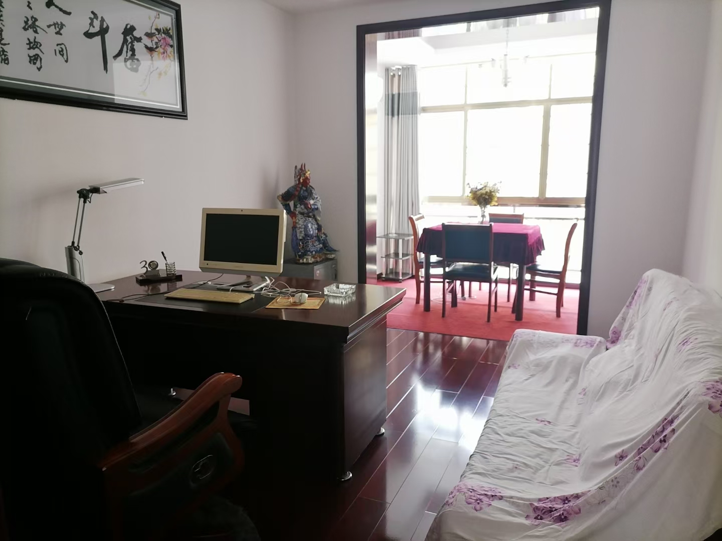 福星花园附近超好大3房可以做4房有一个是衣帽间楼层好，干净漂亮价格低于市场价！