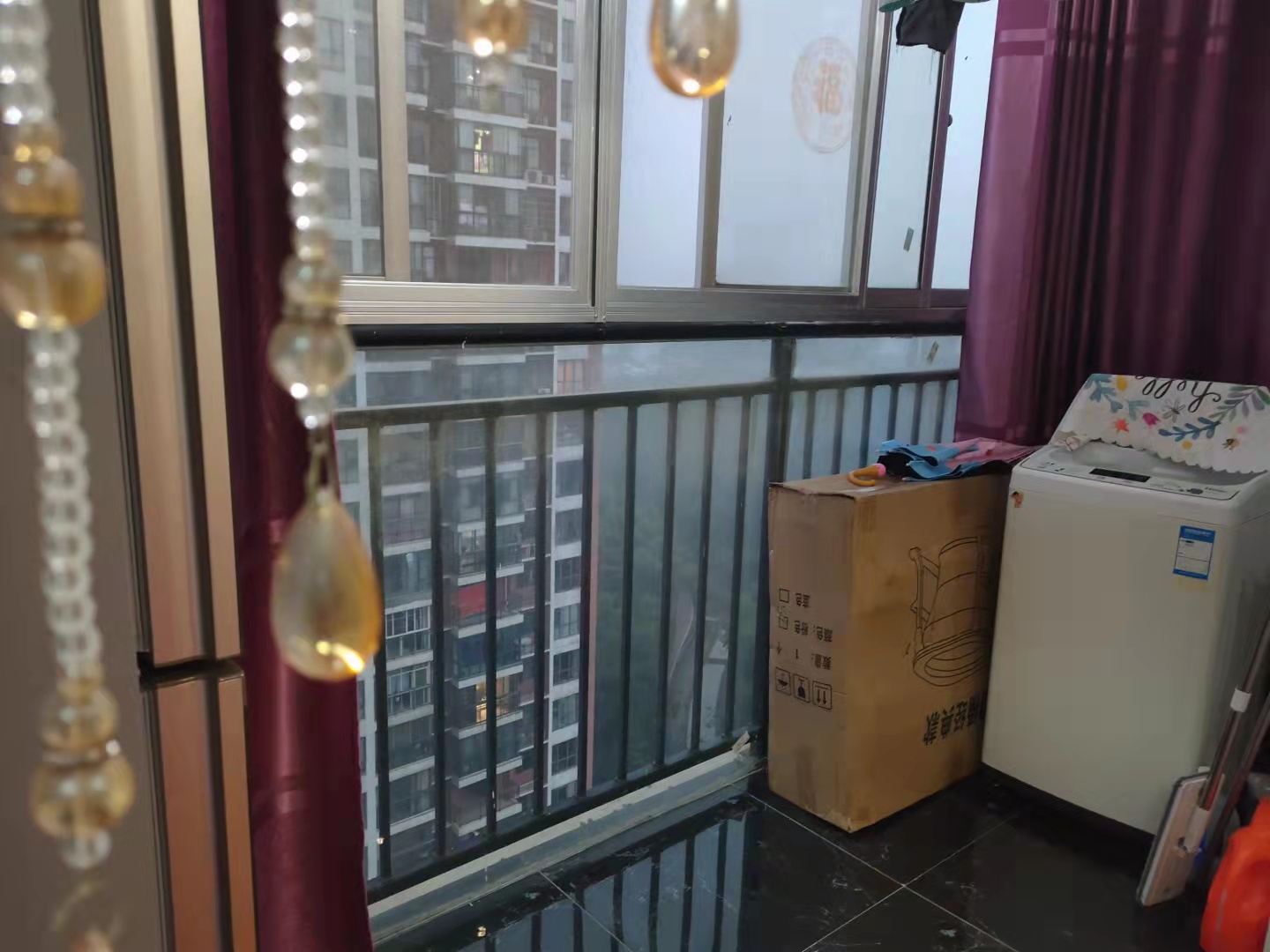 急售！众城国际中高楼层房子保养好户型好一室一厅一阳台证满二年 售29.5万
