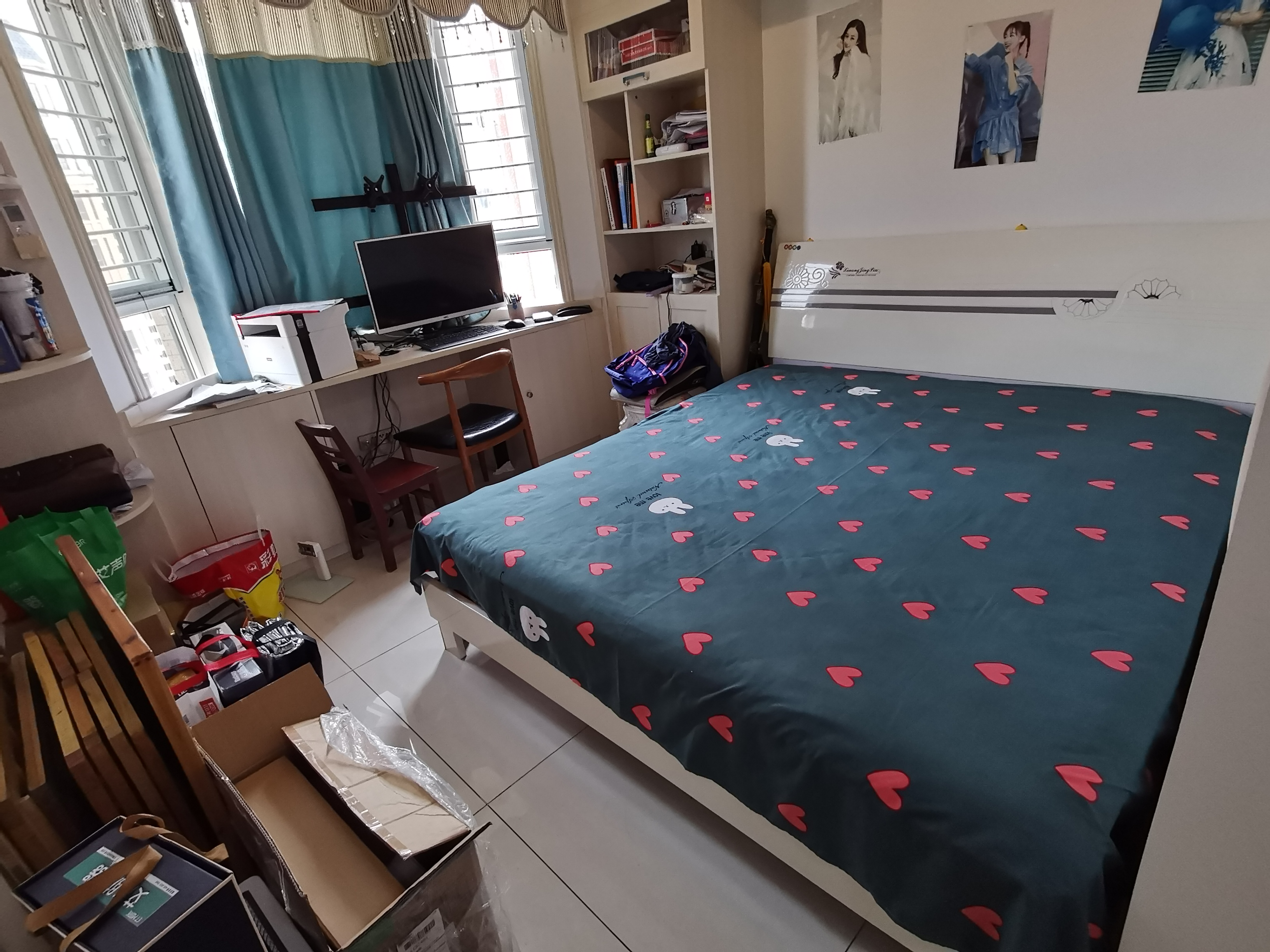 塞纳河畔好楼层南北通透三室两厅房子很新没怎么住全屋品牌家私家电证满二年售60+万