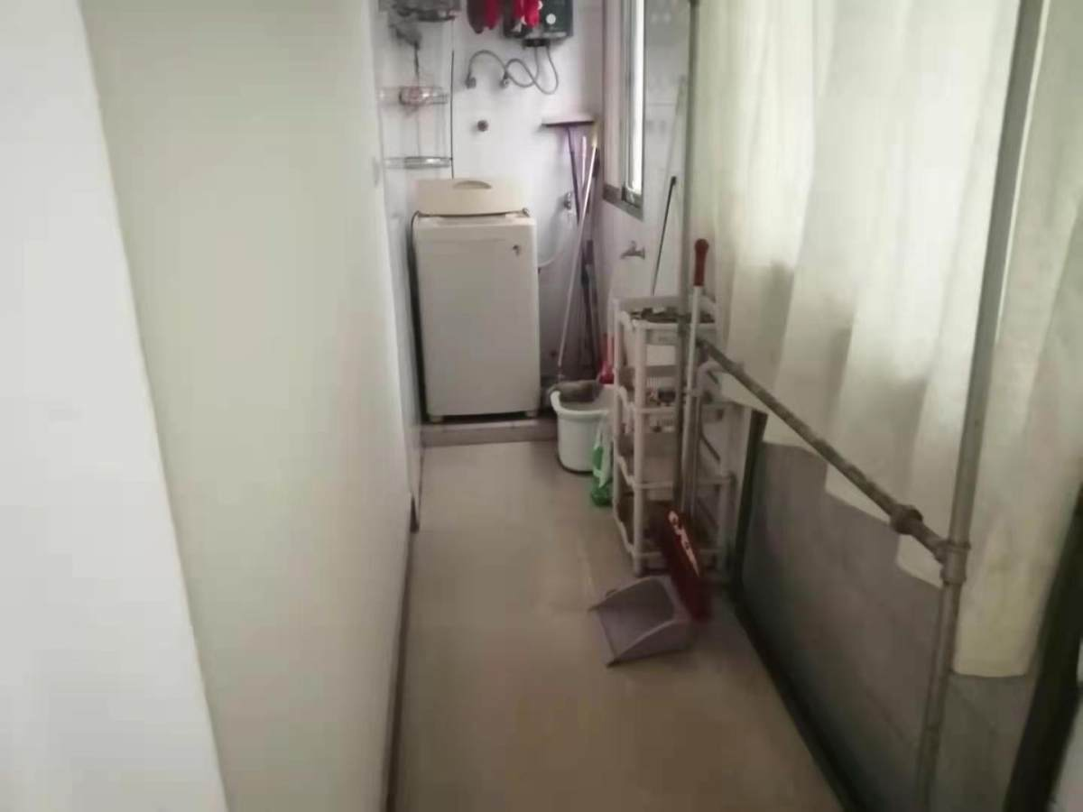 新区检察院单位房检查新村好楼层180平米四室两厅送储藏室证件齐全售58万
