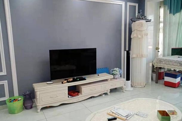 一橋邊河景房電梯房好樓層三室兩廳售50+萬