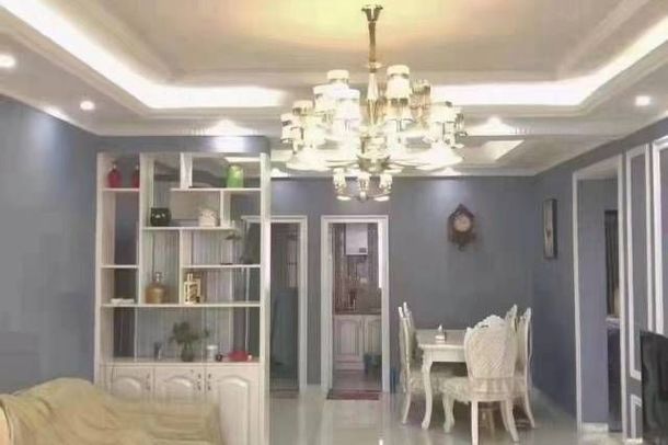 一橋邊河景房電梯房好樓層三室兩廳售50+萬