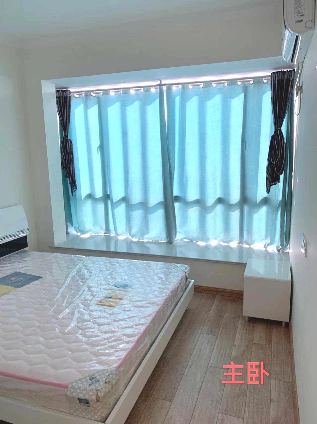 高鐵片雍景新城好樓層三室兩廳證件齊全售65萬(wàn)