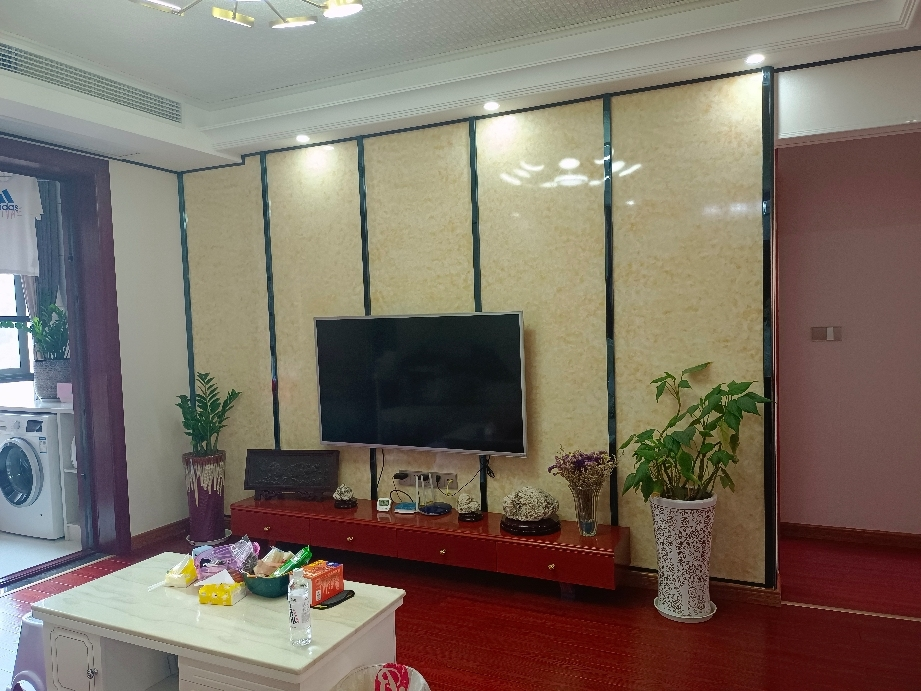 急售！鵬成新都匯四室保養(yǎng)很好證滿二年售70萬(wàn)