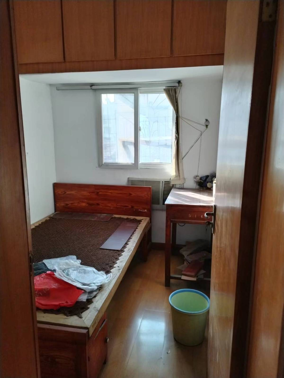 赤壁老城区板桥街中高楼层116平三室两厅证件齐全售20+万
