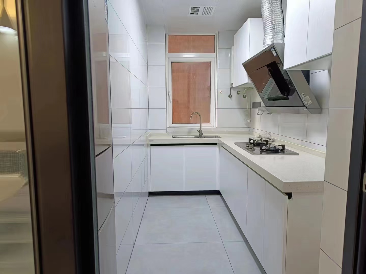 🏡塞纳河畔全新装修79平2室，50万