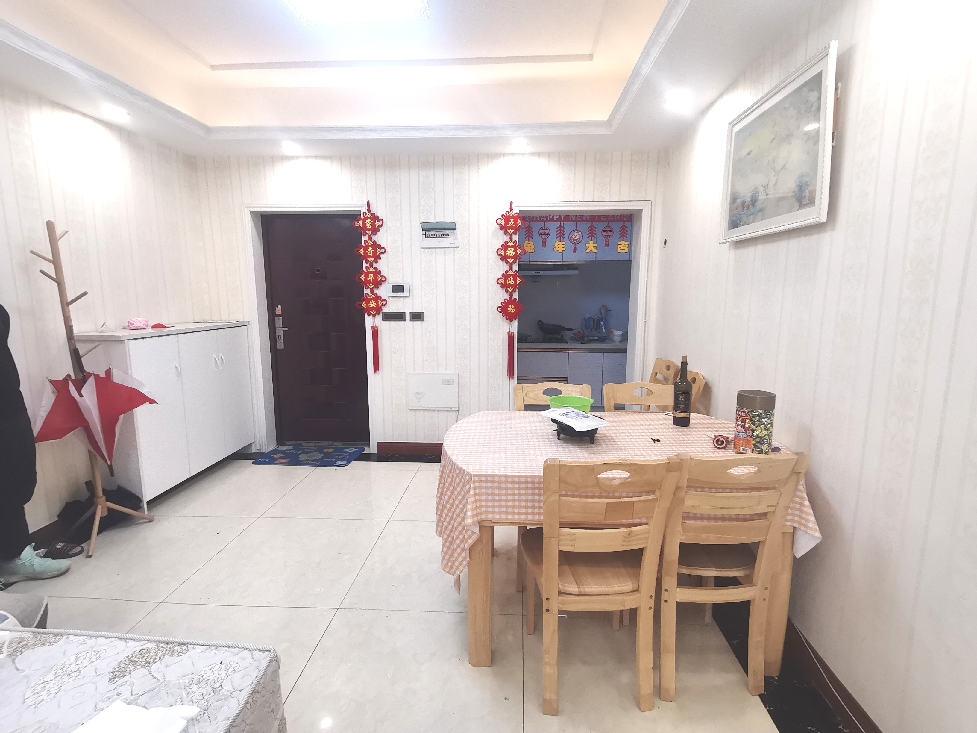 赤壁高鐵北站電梯中高層三室兩衛(wèi)拎包入住售50+萬看房電話15827916568