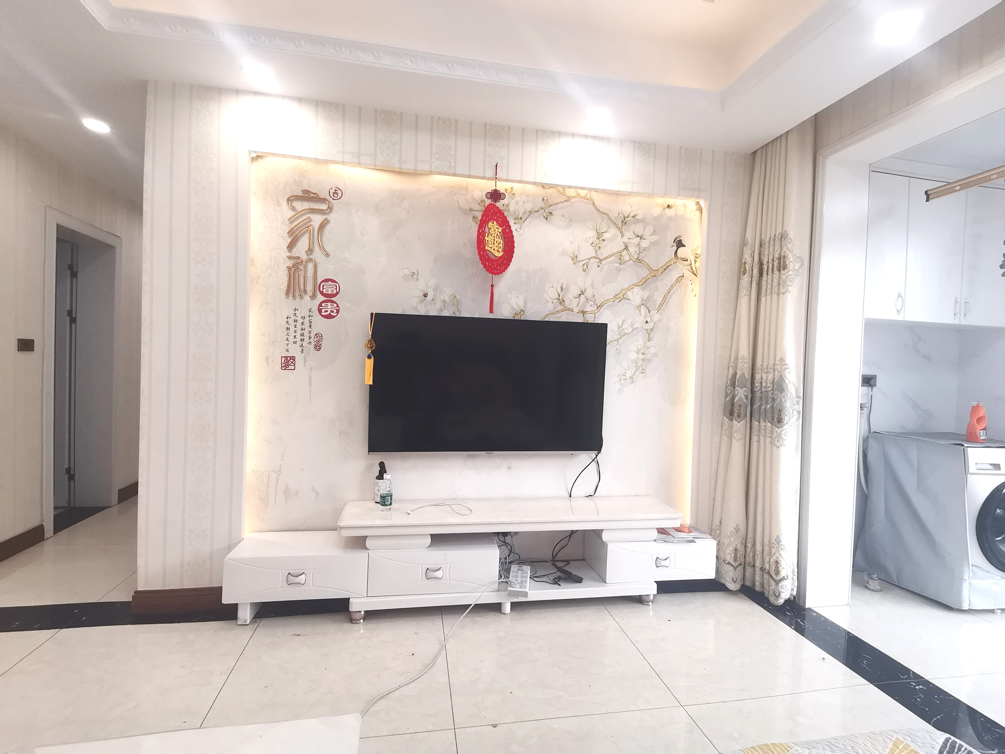 赤壁高鐵北站電梯中高層三室兩衛(wèi)拎包入住售50+萬看房電話15827916568