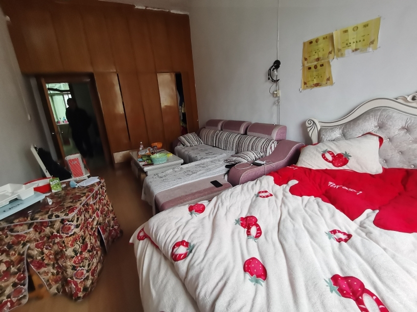 老区德和医院附近单位小区三室证件齐全售19万看房方便