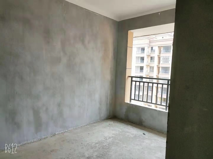 赤壁鵬成新都匯電梯四房看房電話15827916568