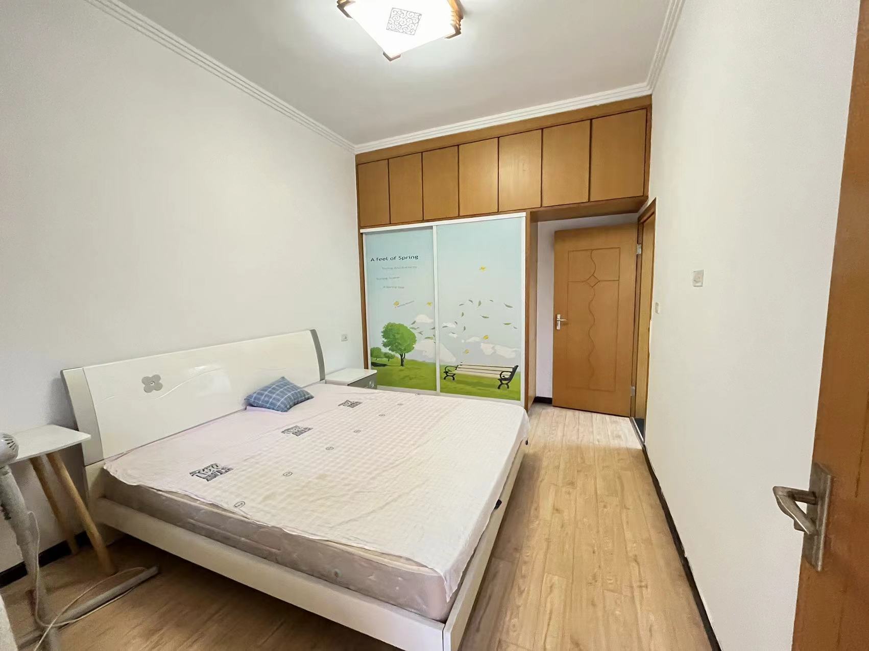 天骄后街周画路二楼，3室，32.5万，看房联系15827916568